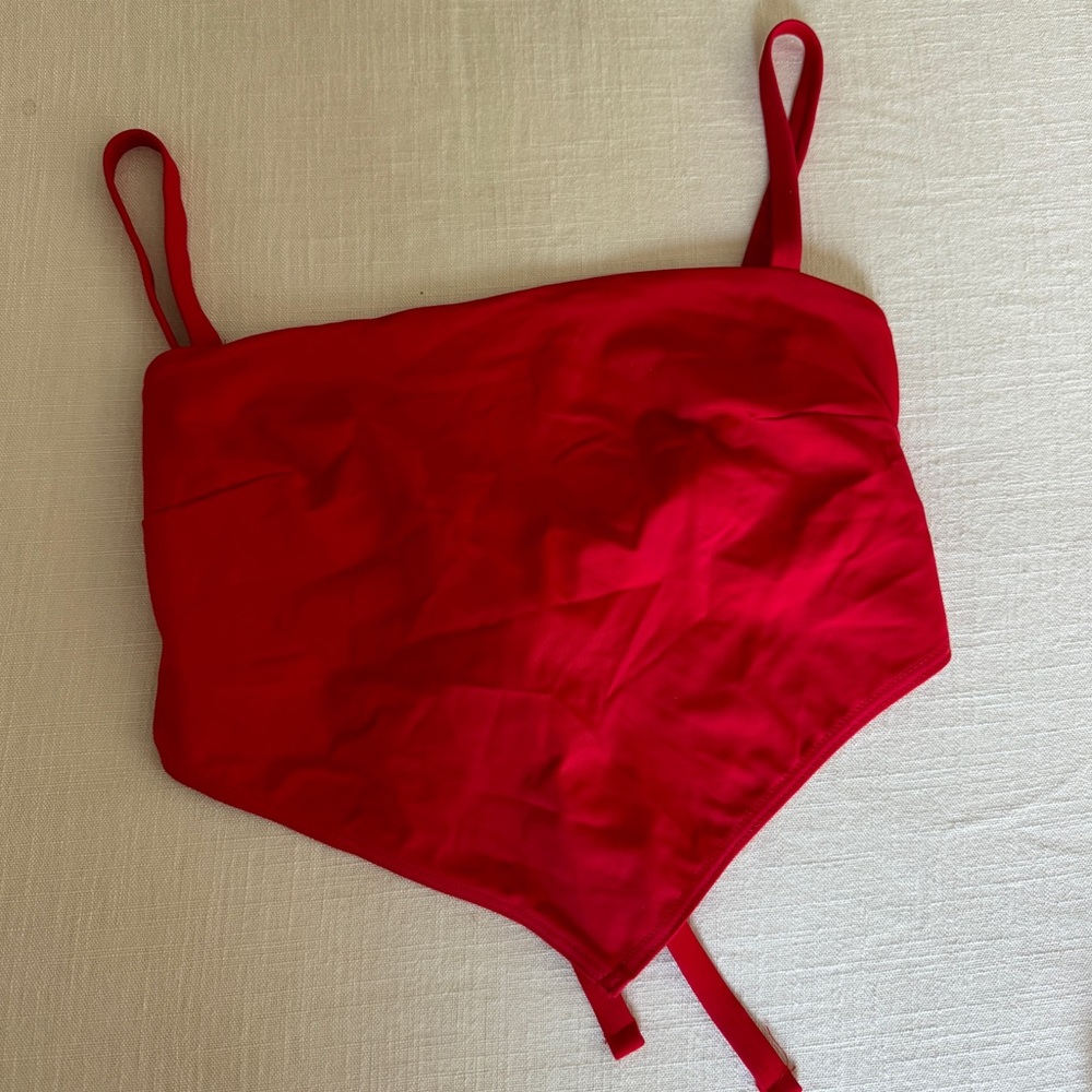 Red Bikini - Picture 10 of 12